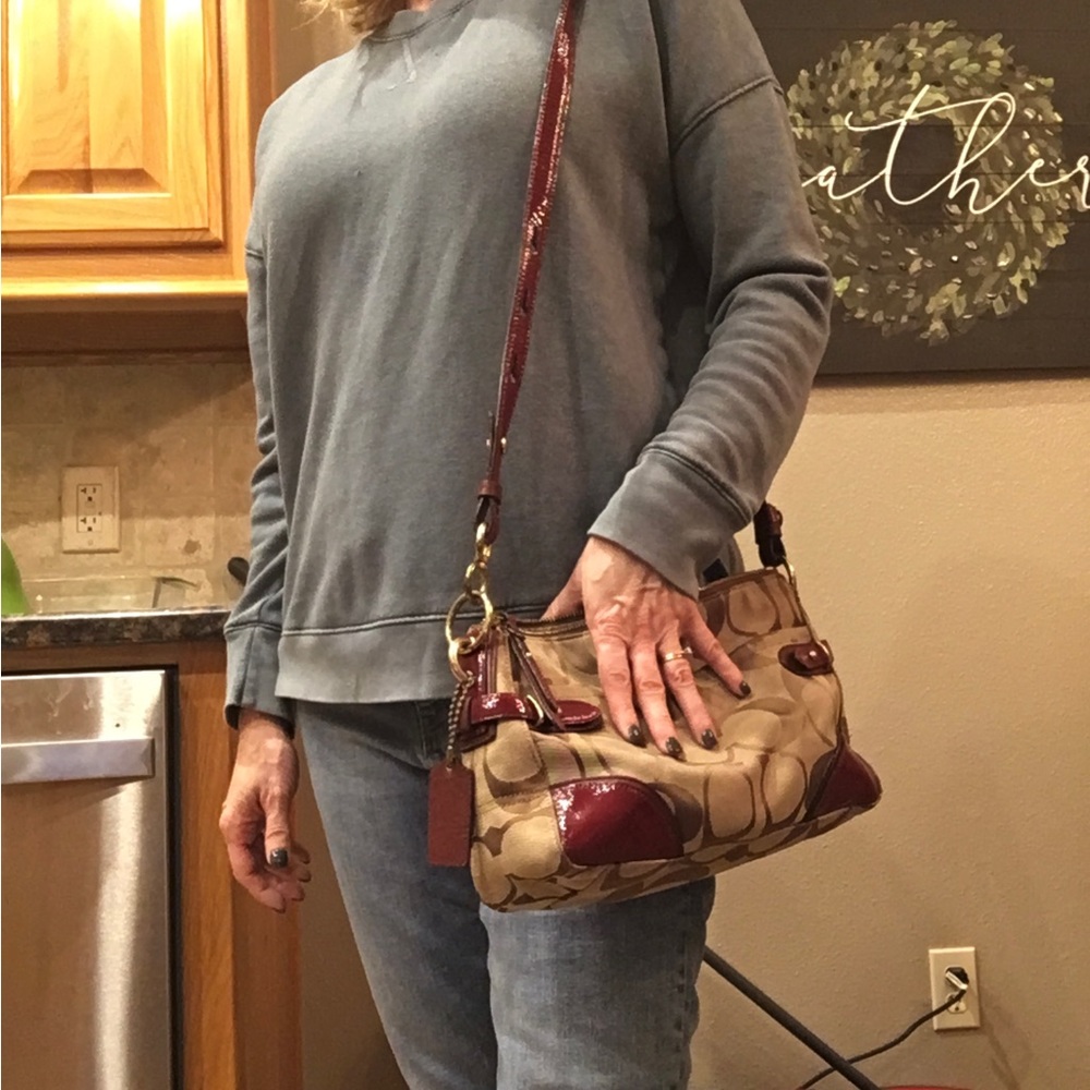 Coach Cross-body Medium Signature Handbag - Picture 12 of 12